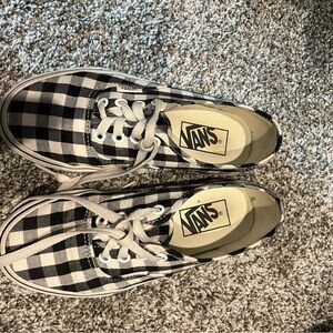 Size 5 gingham Vans